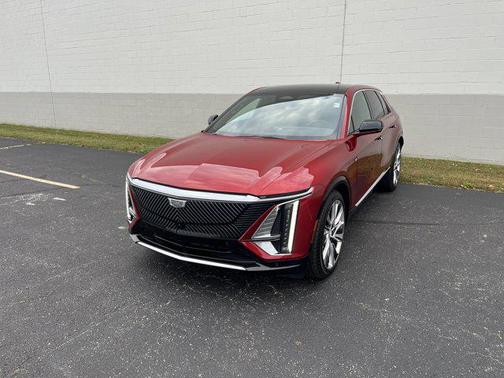 2024 Cadillac LYRIQ V