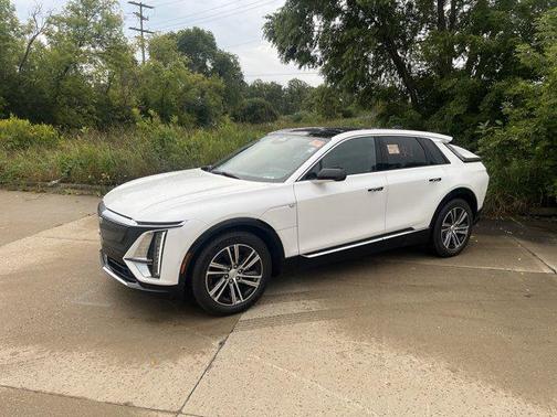 2024 Cadillac LYRIQ V