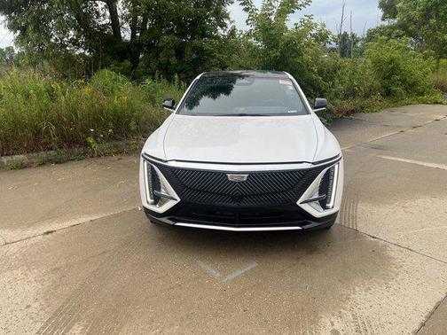 2024 Cadillac LYRIQ V