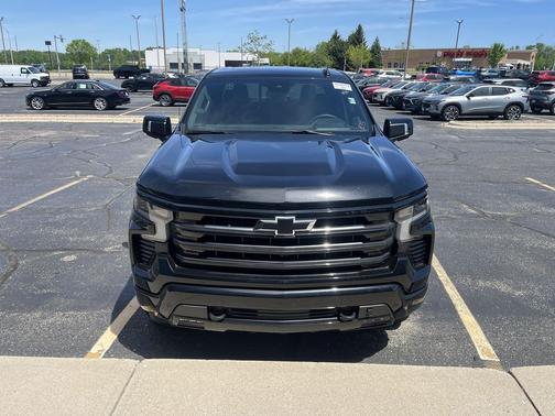 Black 2025 Chevrolet Silverado 1500 High Country