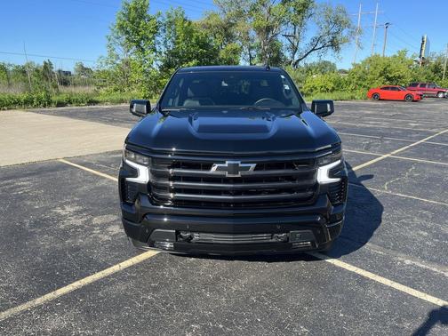 Black 2025 Chevrolet Silverado 1500 High Country
