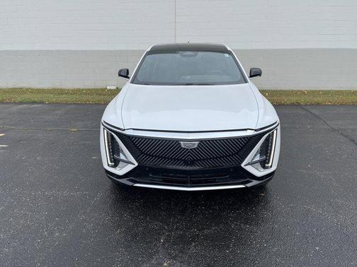 2024 Cadillac LYRIQ V