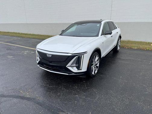 2024 Cadillac LYRIQ V