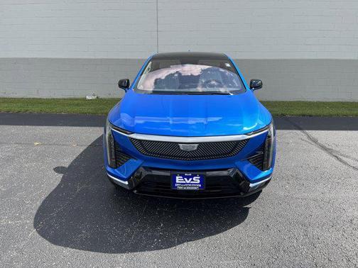 2025 Cadillac OPTIQ Luxury 1 AWD