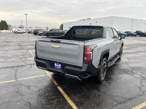 2025 Chevrolet Silverado EV LT