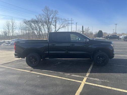 2025 Chevrolet Silverado 1500 Custom Trail Boss