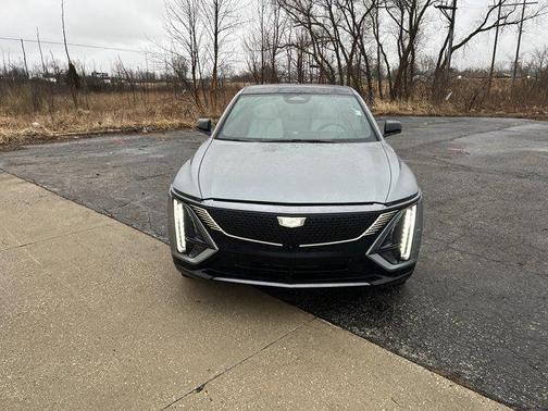 2024 Cadillac LYRIQ V