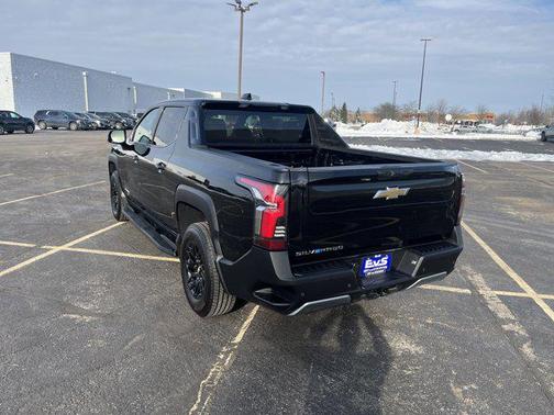2025 Chevrolet Silverado EV LT