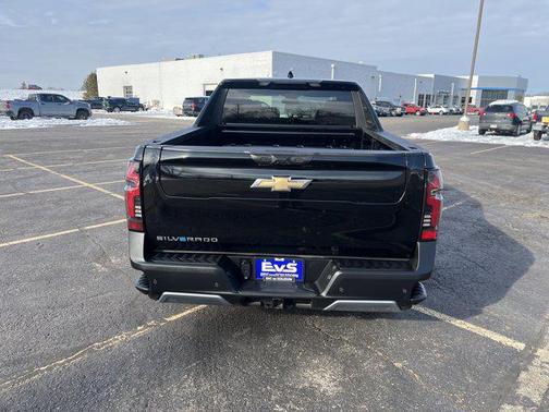 2025 Chevrolet Silverado EV LT