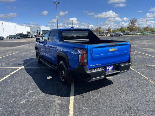 2025 Chevrolet Silverado EV LT