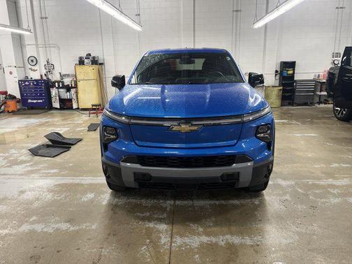 2025 Chevrolet Silverado EV LT