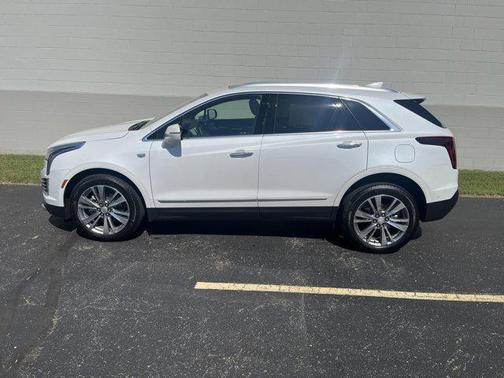 2025 Cadillac XT5 Premium Luxury