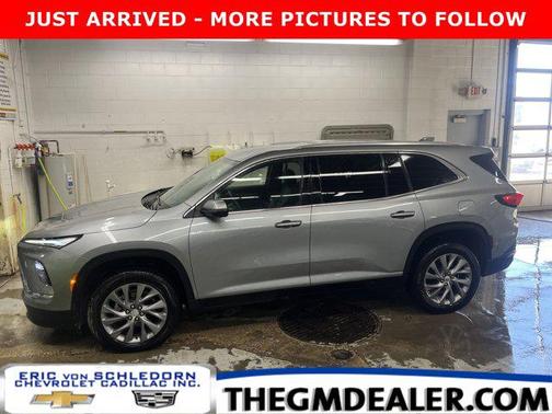 2025 Buick Enclave Preferred FWD