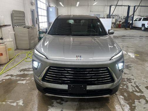 2025 Buick Enclave Preferred FWD