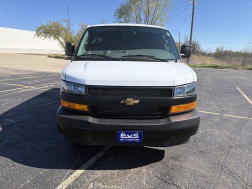 Summit White 2026 Chevrolet Express 3500 3500 Regular Wheelbase, WT, RWD