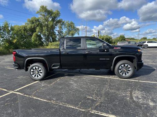 2025 Chevrolet Silverado 2500 Custom