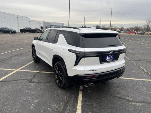 2025 Chevrolet Traverse RS