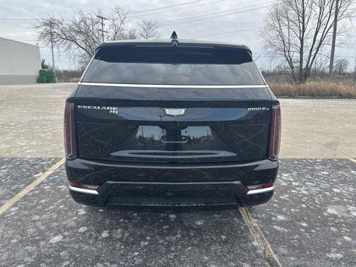 2025 Cadillac Escalade IQ Luxury 1