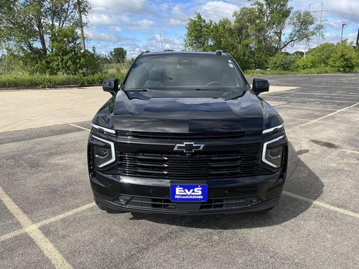 Black 2025 Chevrolet Suburban RST