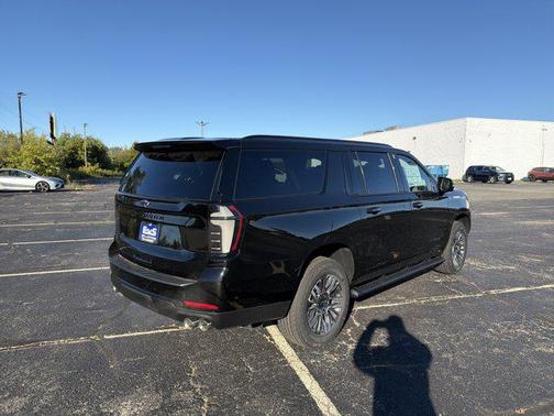 2026 Chevrolet Suburban Z71, 4WD