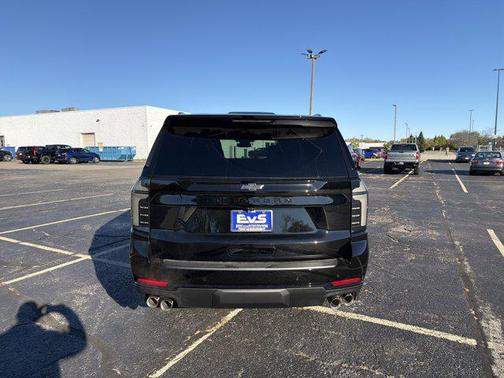 2026 Chevrolet Suburban Z71, 4WD
