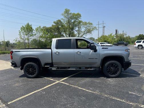 2025 Chevrolet Silverado 3500 LT