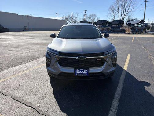 Sterling Gray Metallic 2026 Chevrolet Trax FWD 2RS