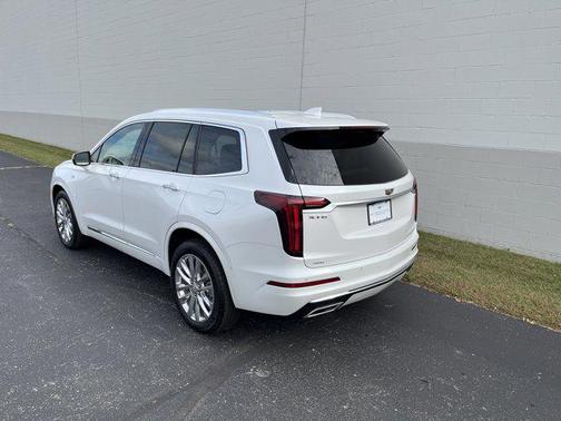 2025 Cadillac XT6 Premium Luxury AWD