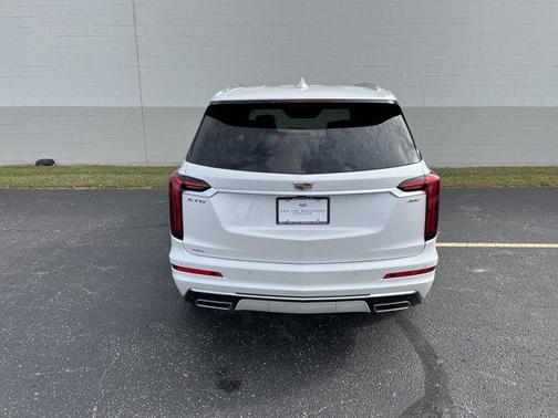 2025 Cadillac XT6 Premium Luxury AWD