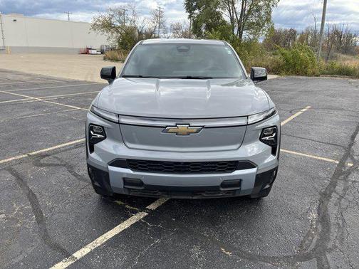 2025 Chevrolet Silverado EV LT