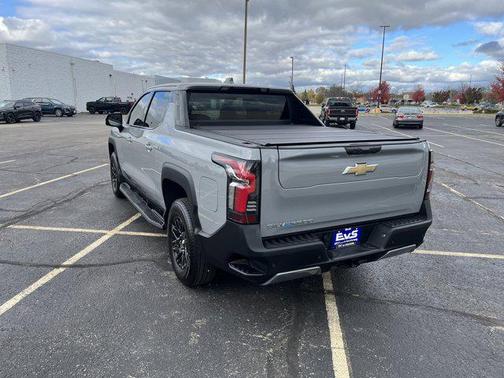 2025 Chevrolet Silverado EV LT