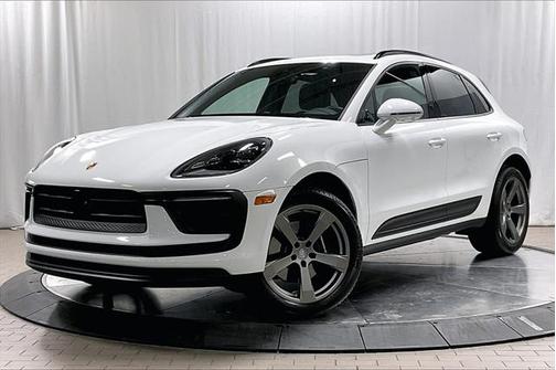 2024 Porsche Macan Base