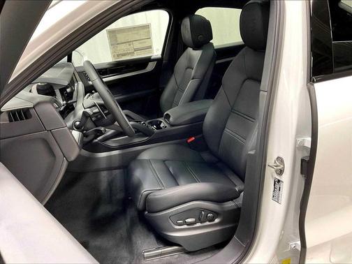 2026 Porsche Cayenne S