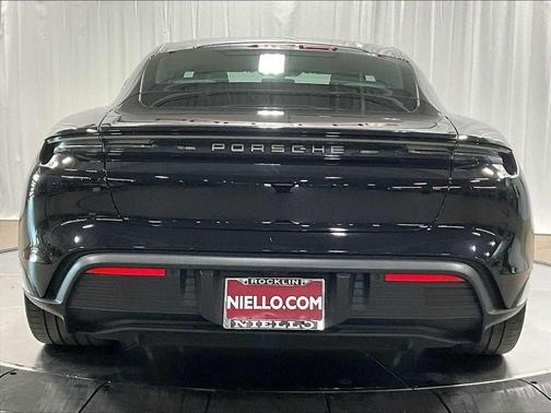 2025 Porsche Taycan RWD