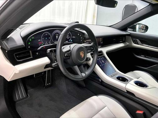 2025 Porsche Taycan RWD