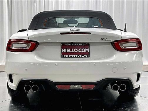 2019 FIAT 124 Spider Base