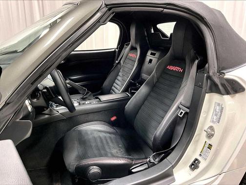 2019 FIAT 124 Spider Base