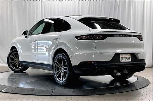 2022 Porsche Cayenne Coupe AWD