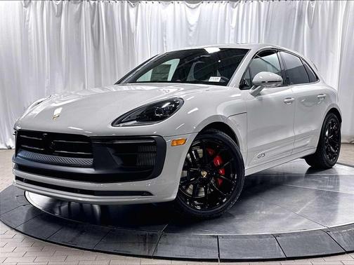 Chalk 2026 Porsche Macan Macan GTS