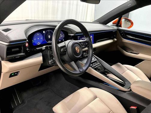 2025 Porsche Macan Electric