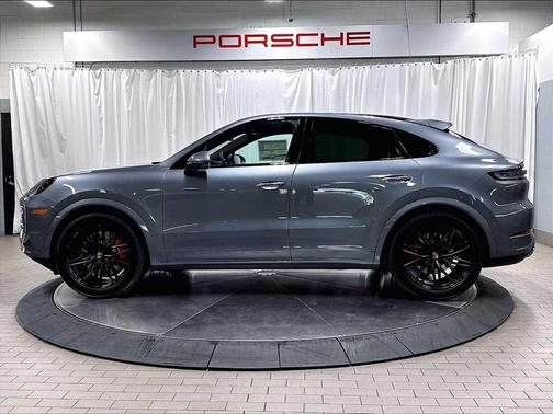 VANADIUM GREY 2026 Porsche Cayenne S