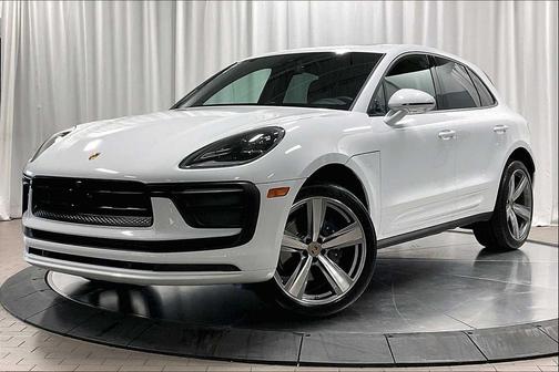 2025 Porsche Macan AWD