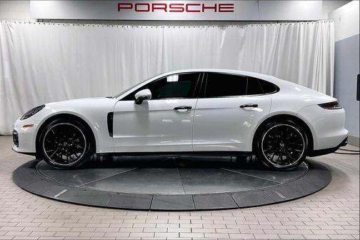 2021 Porsche Panamera 4