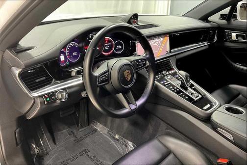 2021 Porsche Panamera 4