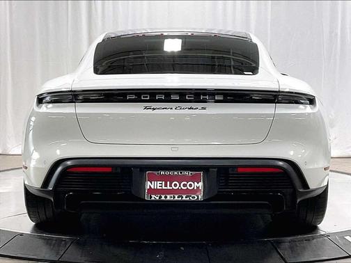 2020 Porsche Taycan Turbo S