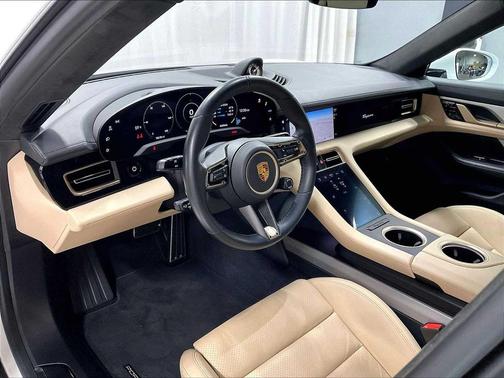 2020 Porsche Taycan Turbo S