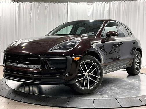 2025 Porsche Macan AWD