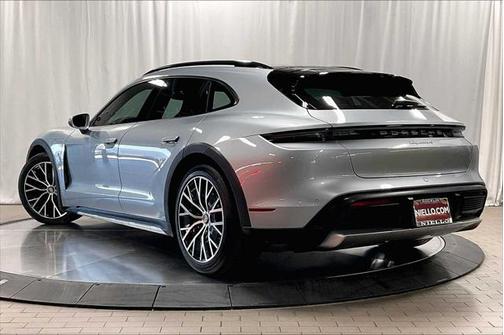 2022 Porsche Taycan Cross Turismo 4