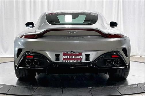 2025 Aston Martin Vantage Base