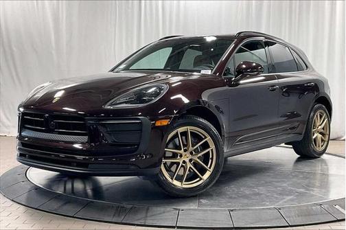 2025 Porsche Macan Base